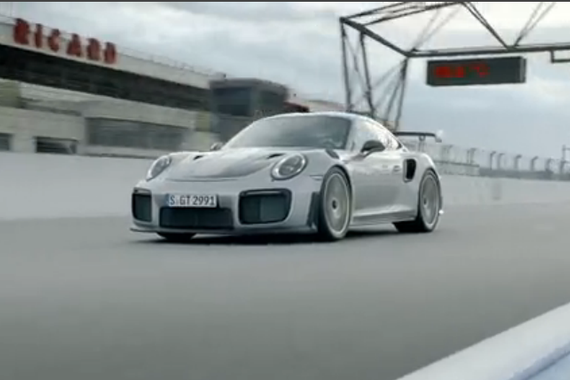 视频：绝对给力 试驾2017款保时捷911 GT2 RS