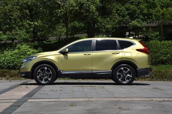 2017年最火的SUV来了，上市必加价，低于1万失败！