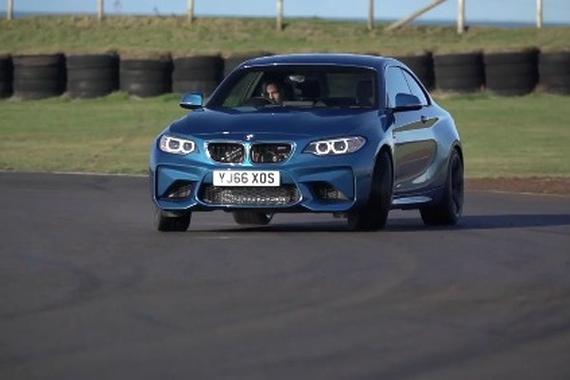 视频：对比试驾宝马BMW M2 vs BMW 1M Coupe