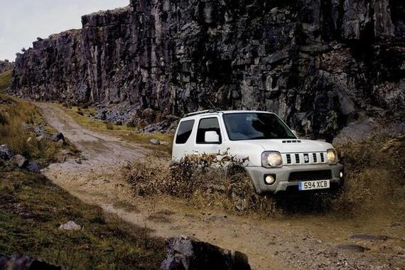 日本学生只用6万块，将二手吉姆尼改成600万的奔驰G