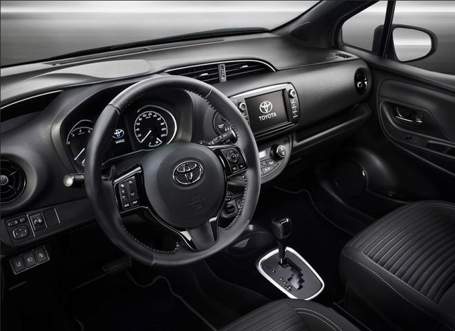 丰田新款YARiS黄色特别版 颜色亮眼