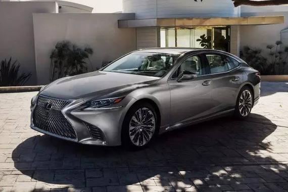 不叫自动驾驶？！雷克萨斯LS上的先进技术专为日本老男人而设