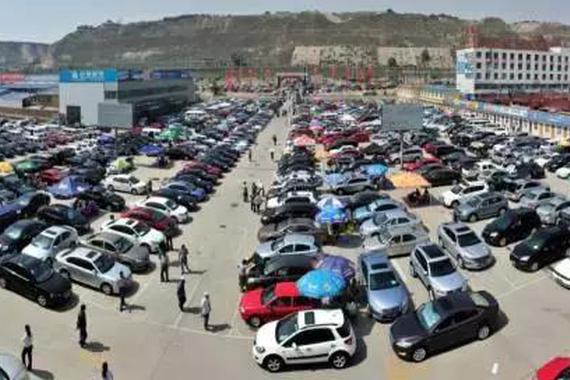 天呐！在优信买了辆二手车，车主却闹跳楼