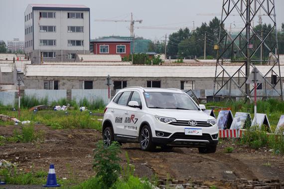 体验｜底盘功底令人印象深刻，试驾一汽多款车型