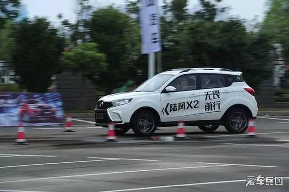 顶配才8.80万 陆风首款小型SUV正式上市