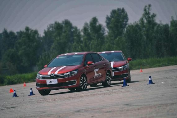 如何让一台家用车安全地去刷榜？赛道体验东风雪铁龙C4L