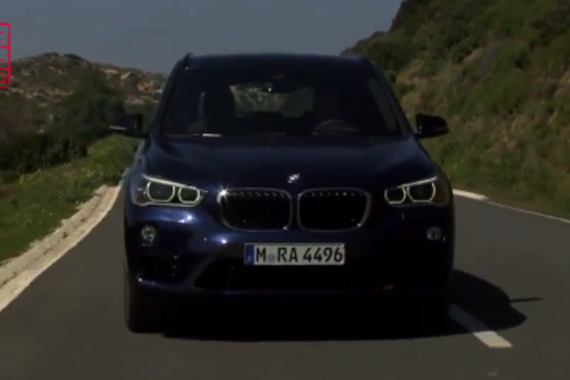 视频：全新宝马X1 VS 全新捷豹E-Pace