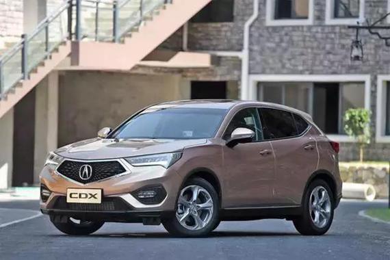 20来万就能入手的豪华SUV，虽然紧凑，但是面子十足