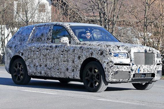 有望9月亮相 劳斯莱斯首款SUV最新谍照