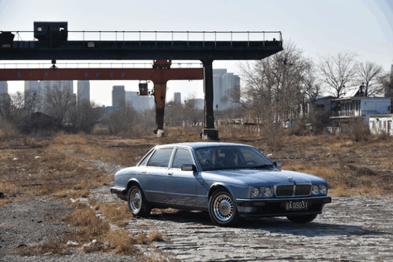 第三代捷豹XJ，经典因过时！每一处都是复古的豪华