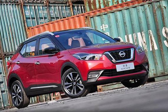 警察叔叔，这儿有人抢钱！