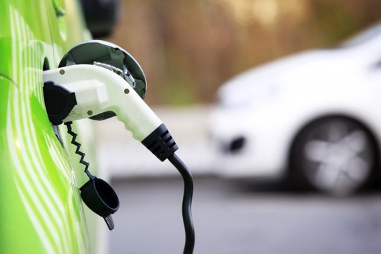 新能源汽车利好频出 下半年销量预期大增