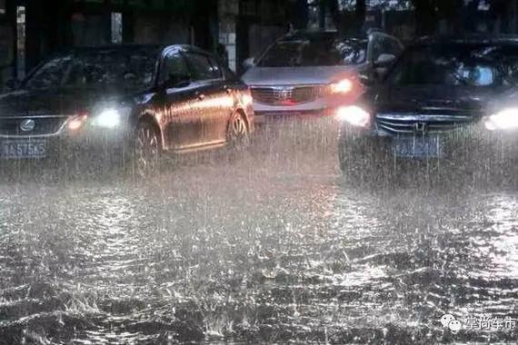 汽车排水孔在哪儿？暴雨后如果它们堵塞你的车就惨了