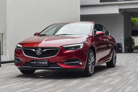 9AT的全新君威17万起 给了雅阁和凯美瑞一个下马威