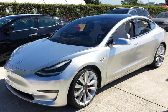 特斯拉Model3于2018年起国内交付