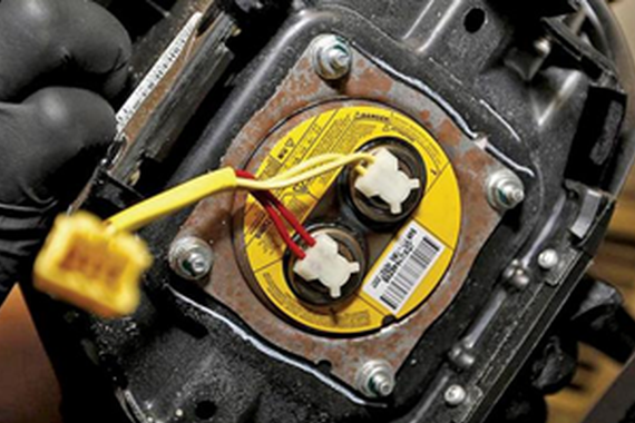 高田气囊再起波澜 福特请愿避免在美召回