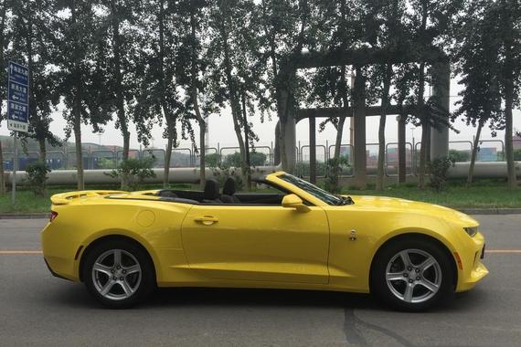 40多万买辆大黄蜂，无边框车门还是敞篷，非常拉风！