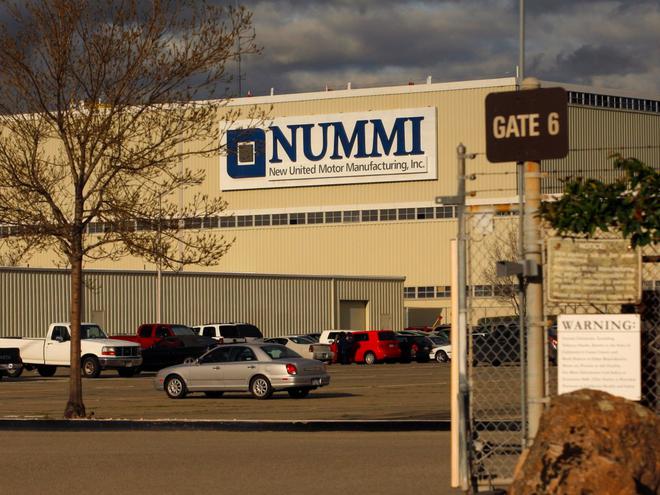 在1982年关闭之前的20年，这里是通用汽车装配厂。1984年，这家工厂重新开张，成为新联合汽车制造厂（也称为NUMMI），由通用汽车与丰田联合运营。NUMMI于2009年结束，特斯拉于2010年收购这家工厂。