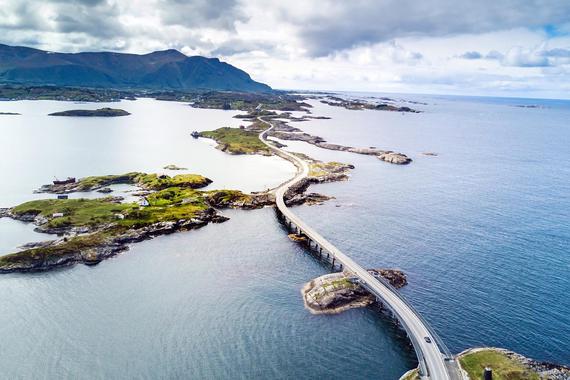 视频：路虎揽胜星脉首发限量版挪威试驾视频！