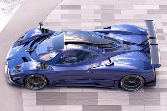 服气不？帕加尼明明在说谎，可新车一出还是被疯抢！