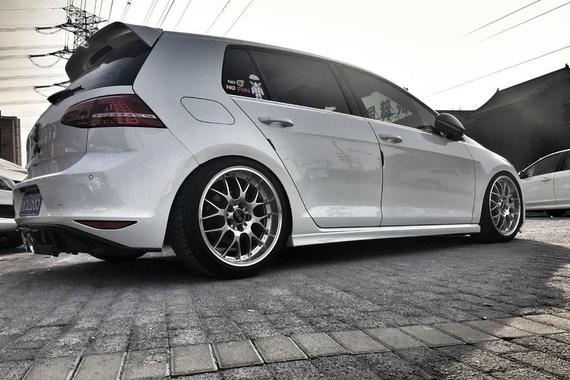 最帅大众高尔夫改装攻略，10来万的小车一样能装逼！