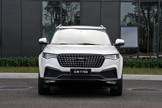 十多万想买“豪车”只能是它，配置让对手望成莫及！