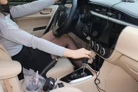 自动挡在不踩刹车的情况下，每个挡位可以随意切换？