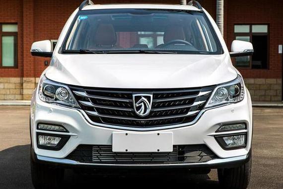 9.38万起售 宝骏560 6DCT自动挡车型上市