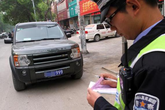 开车有这“几种行为” 被交警发现就扣12分