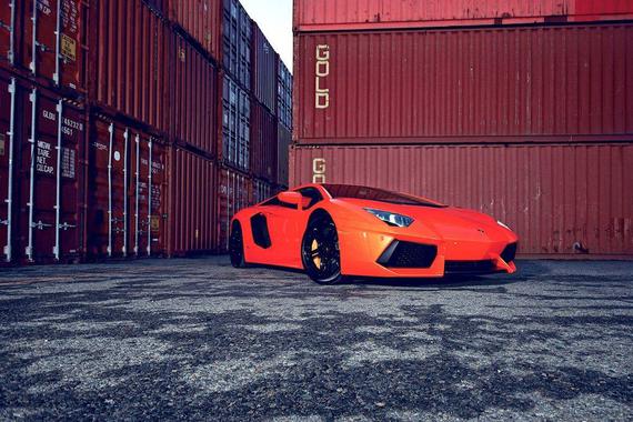 世界上最保值的3款跑车，二手法拉利竟和新车一个价