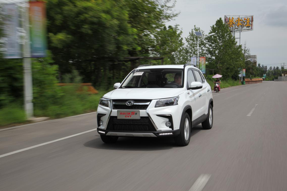 降低上手与入手难度 试驾北汽幻速S5 CVT