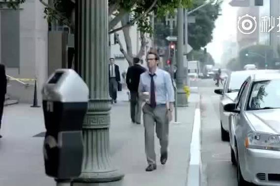 视频：意大利菲亚特500汽车广告！！！赶上泰国了