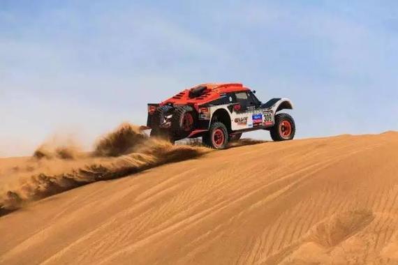 最嚣越野，比宾利拉风，比猛禽强悍，走哪都被围观！