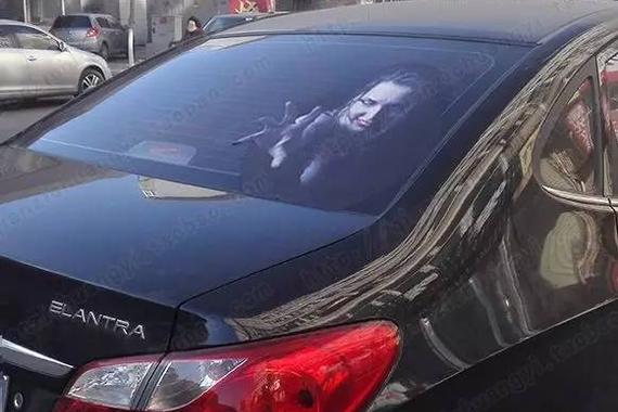 总算知道老司机为什么喜欢给车贴膜了