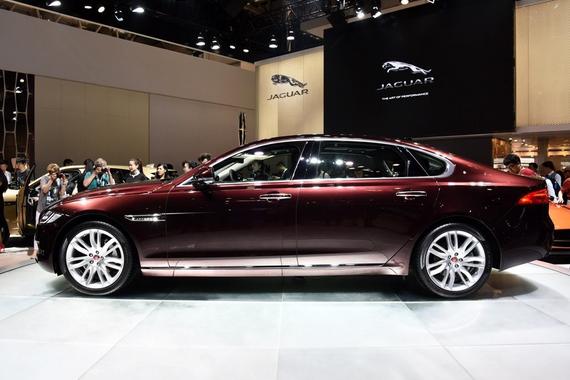 50万的车，因为多了两字便宜20万卖，都说比A6值