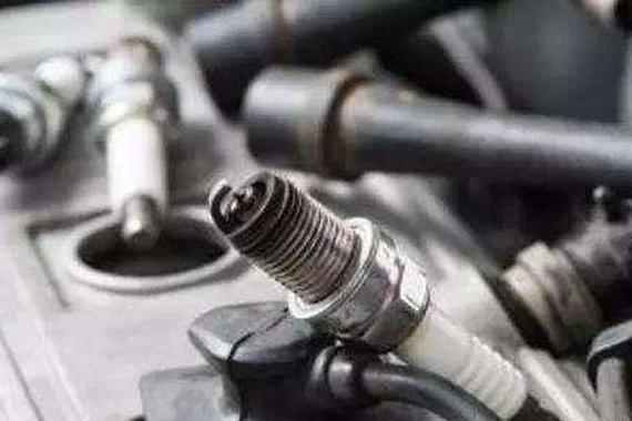 汽车完保养，油耗却上升，那是因为你忽略了这个零件