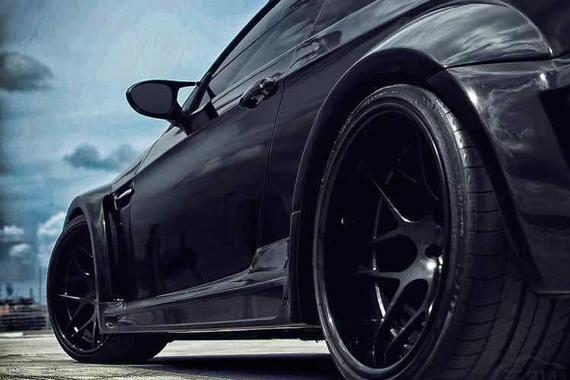 为什么人们不愿意买黑色车?背后的原因你想不到