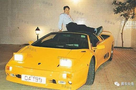 黑帮老大、世纪贼王、大毒枭……这些人都玩过赛车！