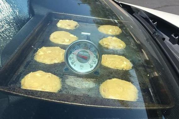 被暴晒后，车内的温度有多高？看看这些你就知道了！