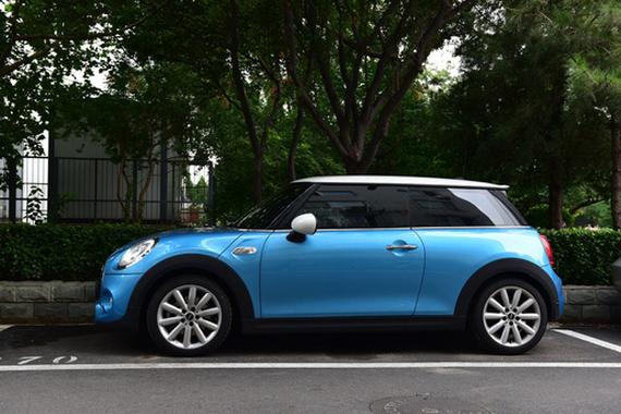 终于等到你，MINI COOPER S提车作业。