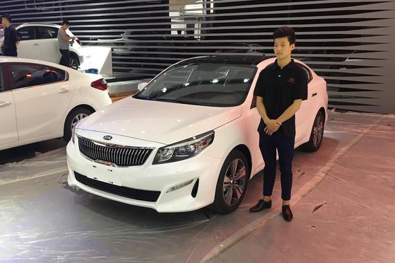 2017成都车展探馆：东风悦达起亚凯绅