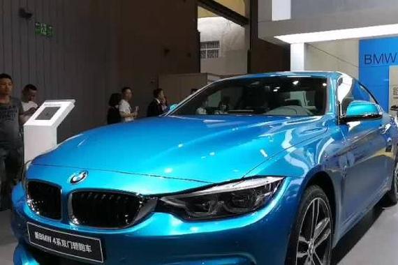 视频:宝马4系轿跑，颜色堪比M3的阿布扎比蓝