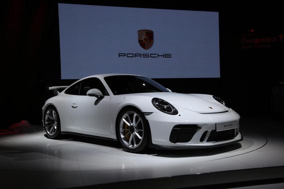 2017成都车展：保时捷全新911 GT3首秀