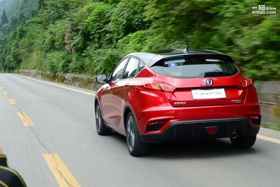 运动化/动力加强 逸动XT RS售8.89万起