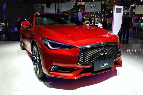 英菲尼迪绝美轿跑亮相成都车展 运动外观惊艳众人
