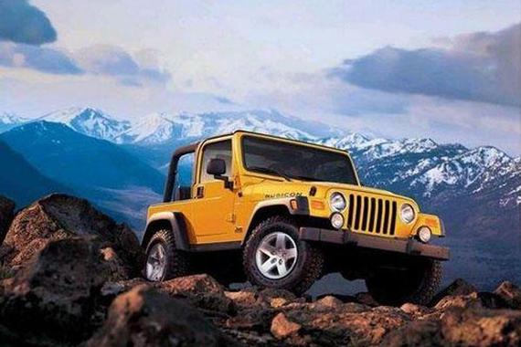 这款车在越野车界，出演电影无数，媲美一线明星！