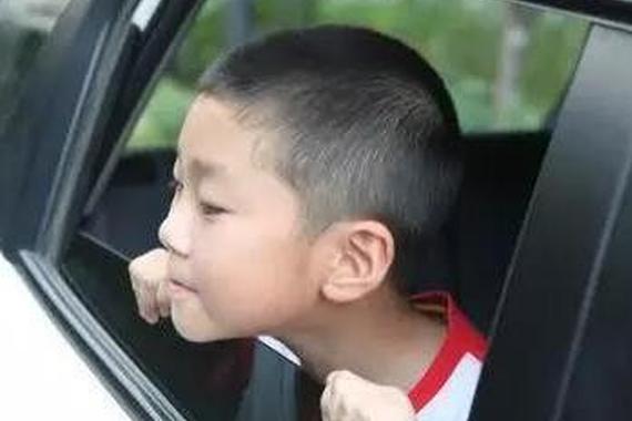 车后排窗户留三分之一有什么作用？你知道吗？