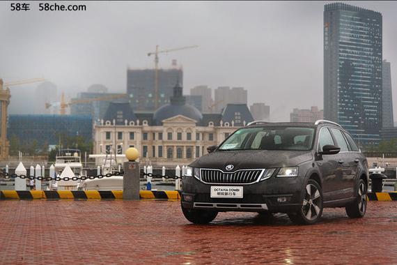 未来街头画风 试驾斯柯达明锐旅行版