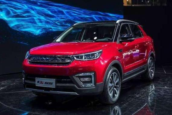 动力1.5T配6AT, ACC+全息影像, 这车顶配才卖13万