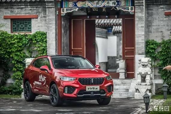 15万元起售！WEY品牌第二款车型VV5s太豪华了~